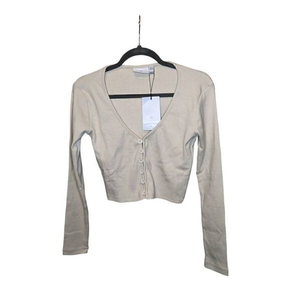 Daisy Street Long Sleeve Scoop Neck Button Up Crop Top - Picture 1 of 7